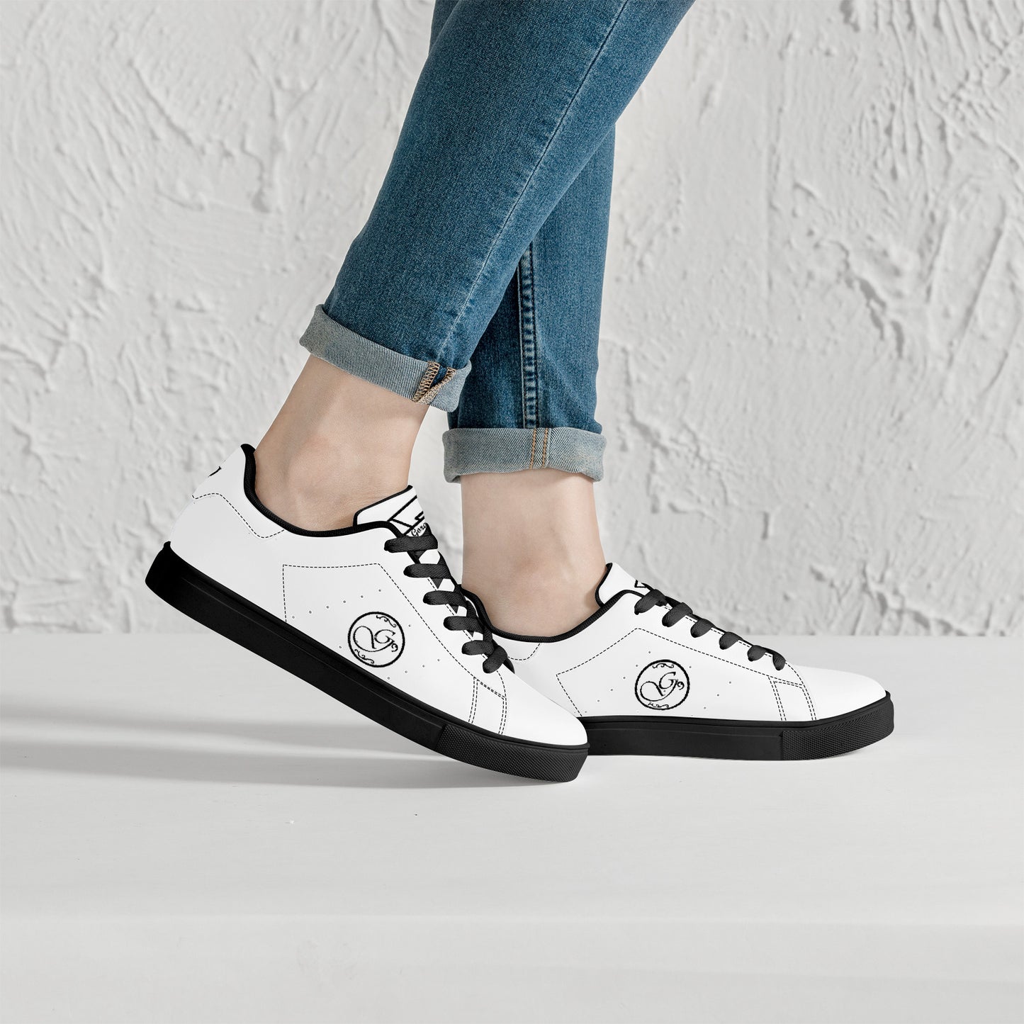 Gorgani D27 Low-Top Sneakers - Black and white