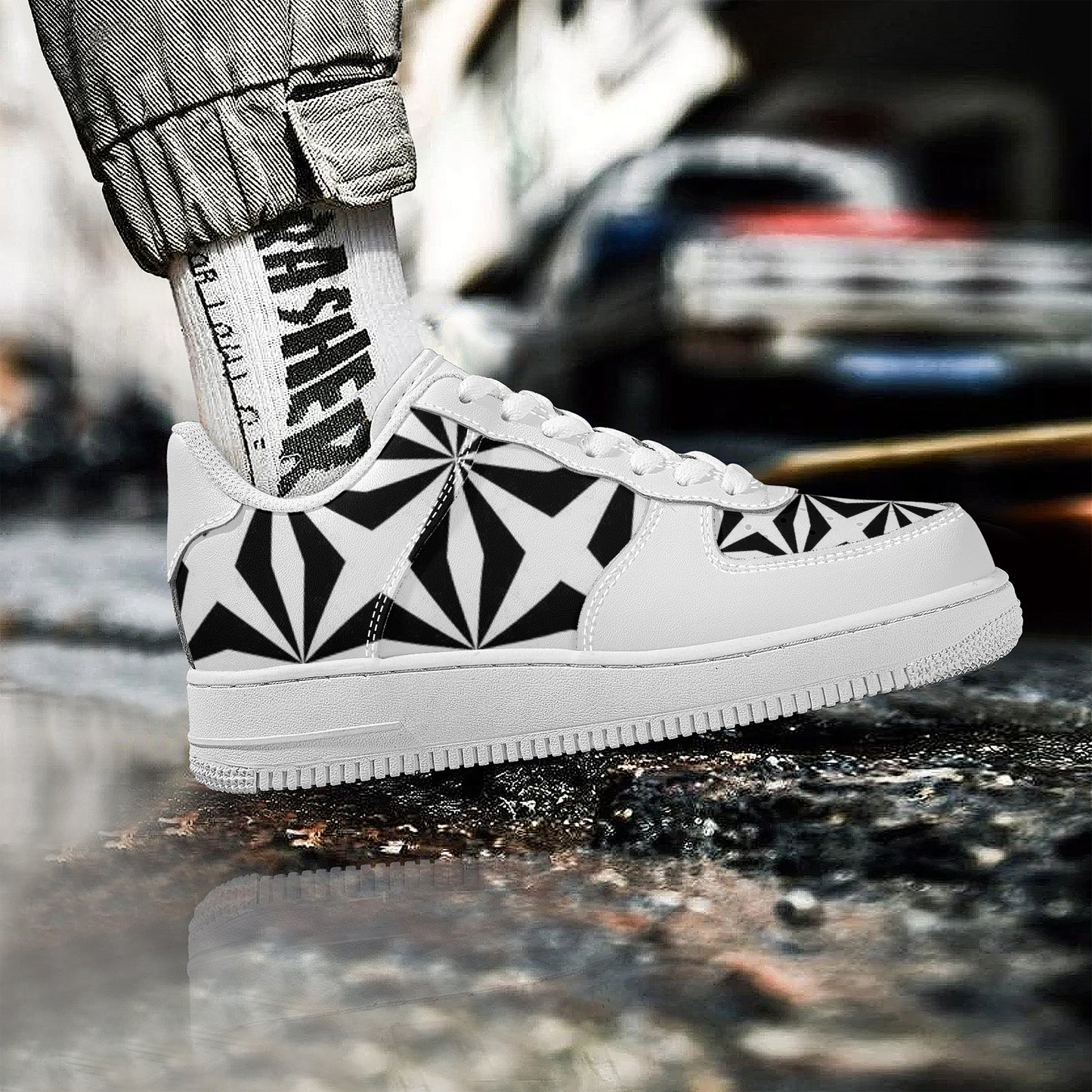 SF_F8 Low Top Unisex Sneaker gorgani b-n-w